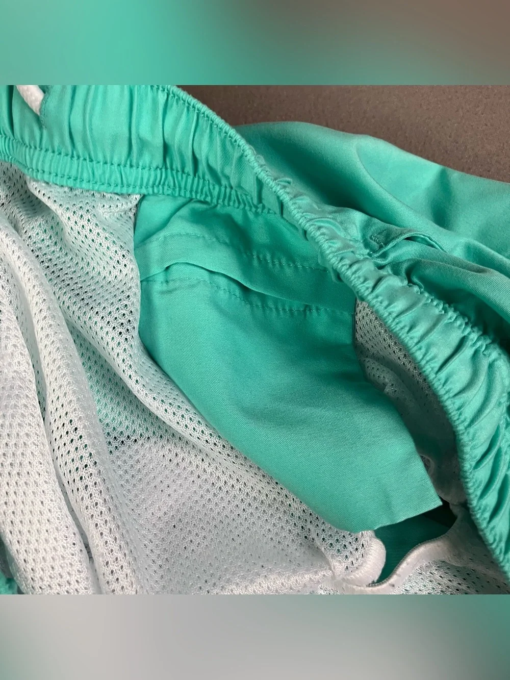 Vineyard Vines Men's Swim Trunks Size M Light Blue Teal Lined Pockets